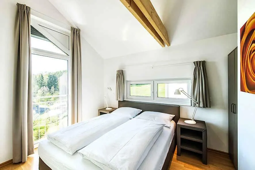 Holiday home House And Apt. In Mistelgau-Obernsees 26603