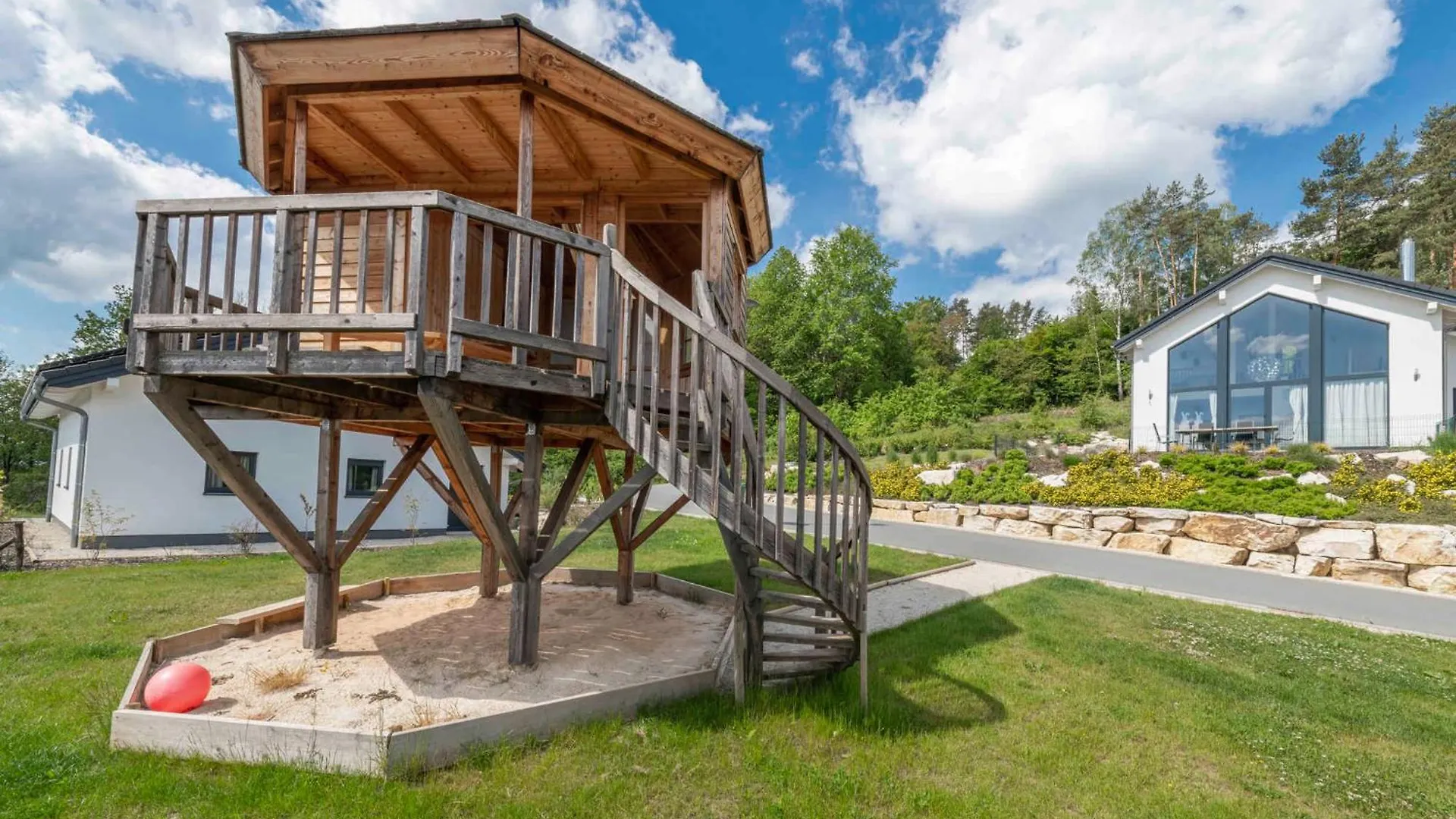 House And Apt. In Mistelgau-Obernsees 26603 Holiday home Mistelgau